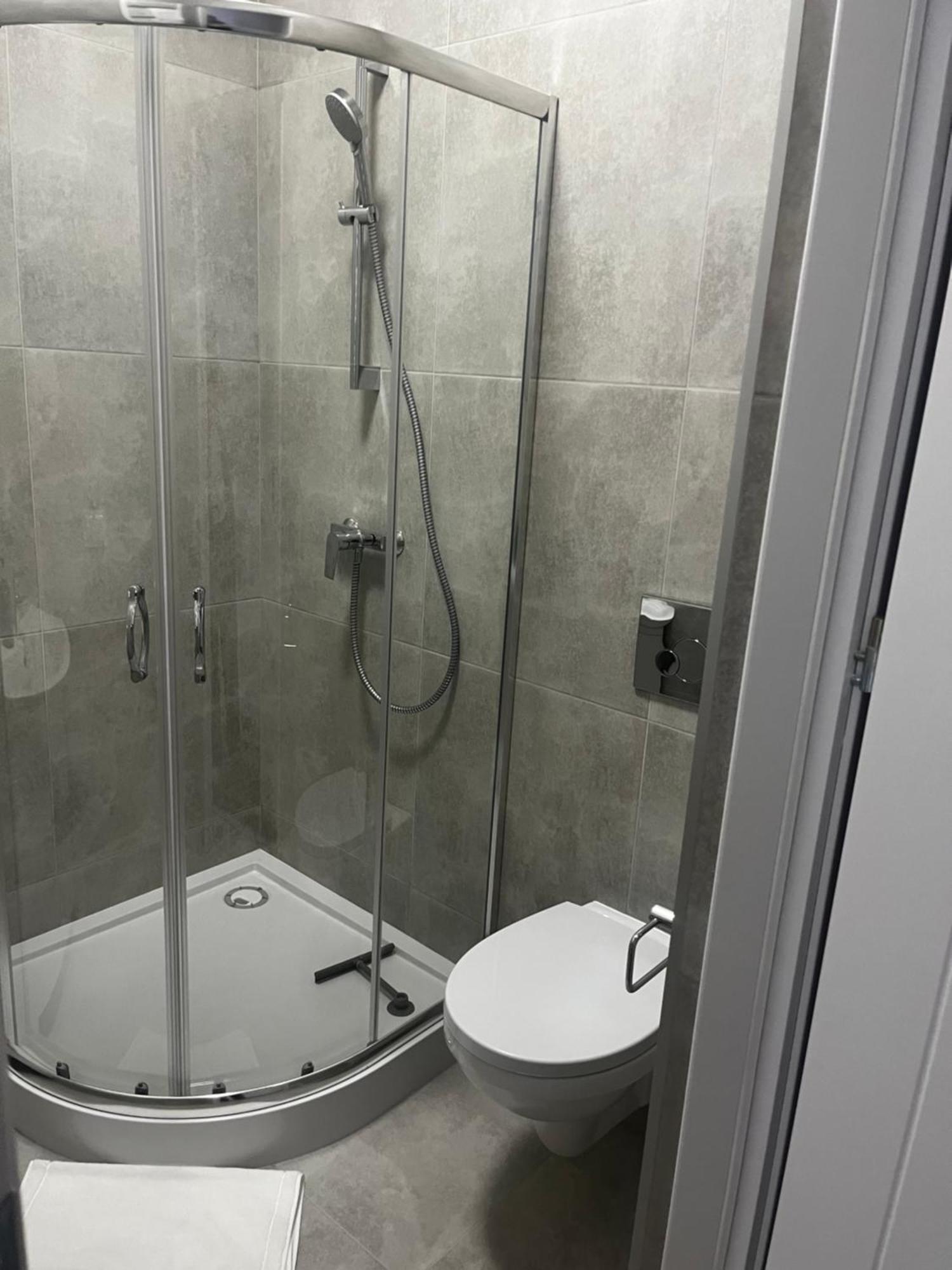 Apartamenty Dbrw Jezyce Poznań Exteriör bild