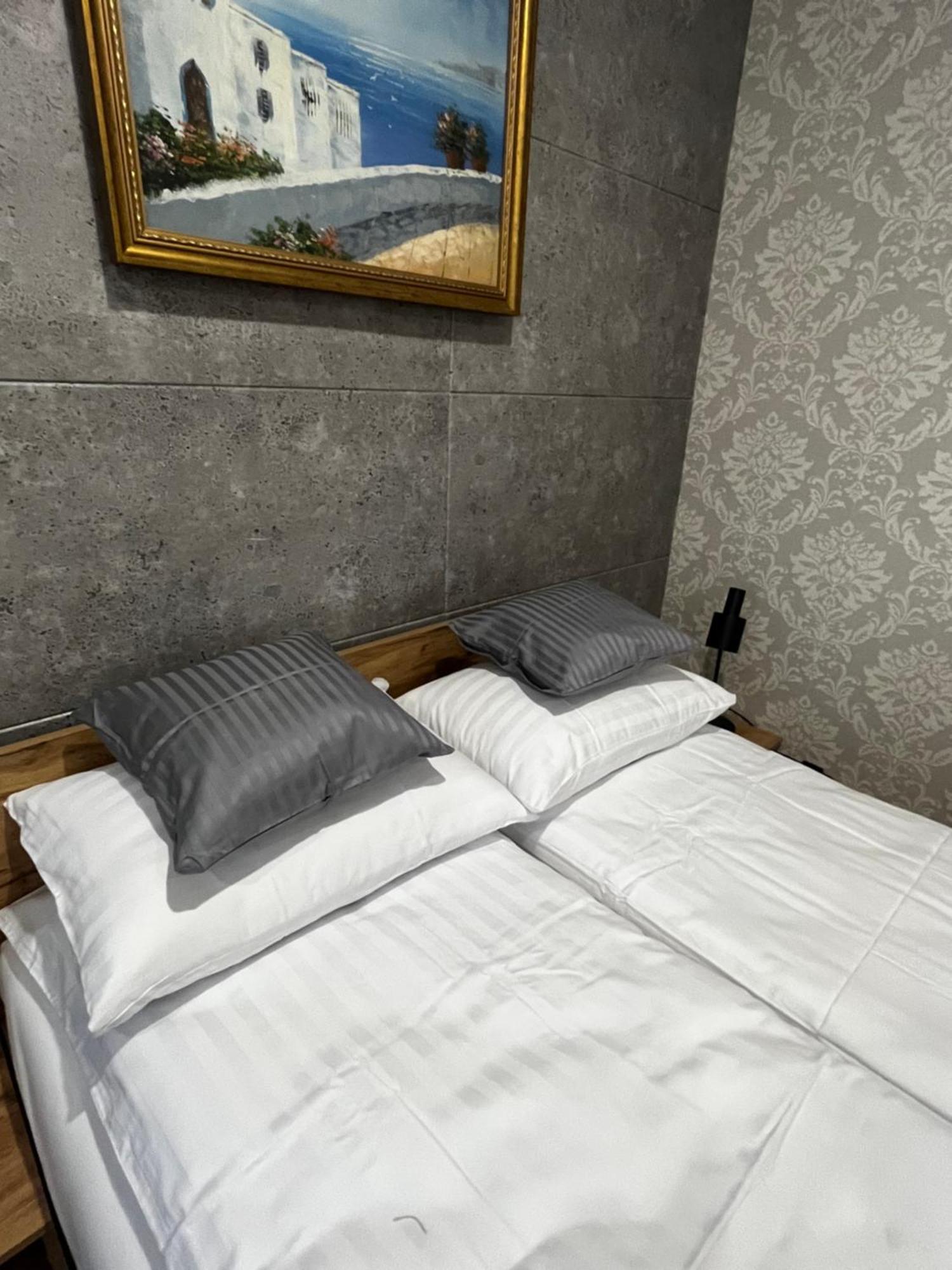 Apartamenty Dbrw Jezyce Poznań Exteriör bild